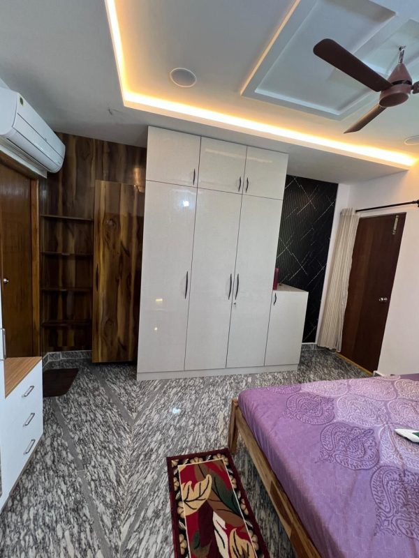 Wardrobe with Loft & Cabinet Work in Bhopal – Completed by The Sofa Shoppe | Tiwari Interiors